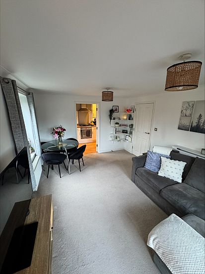 8 Charlotte House, Reigate